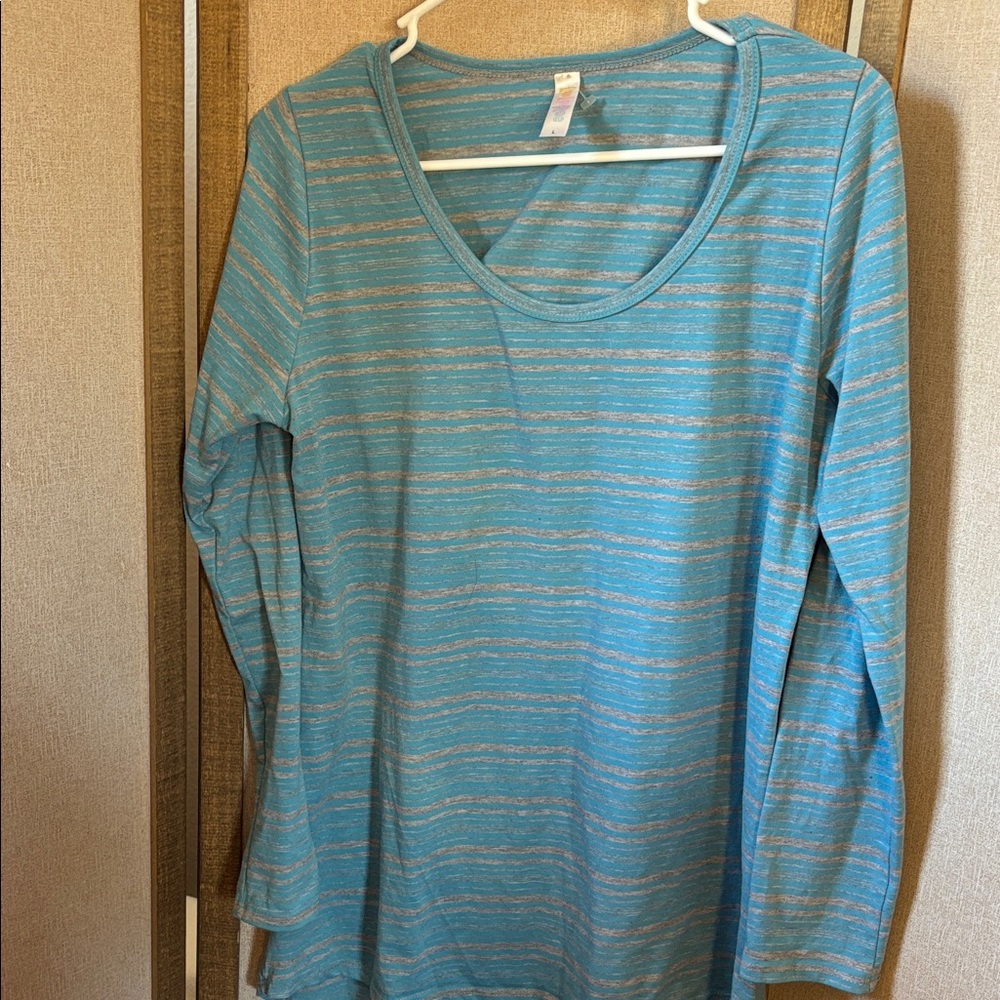 FINAL MARKDOWN LuLaRoe Blue and Gray Striped Long Sleeve Top Large